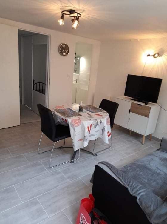 F2 Rdc Promo Cour Sur Apartment